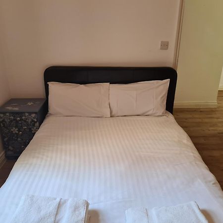 Yarmouth Apartments, Street Permit Parking, Close To Everything, Beach, Pier, Free Wifi Great Yarmouth Phòng bức ảnh