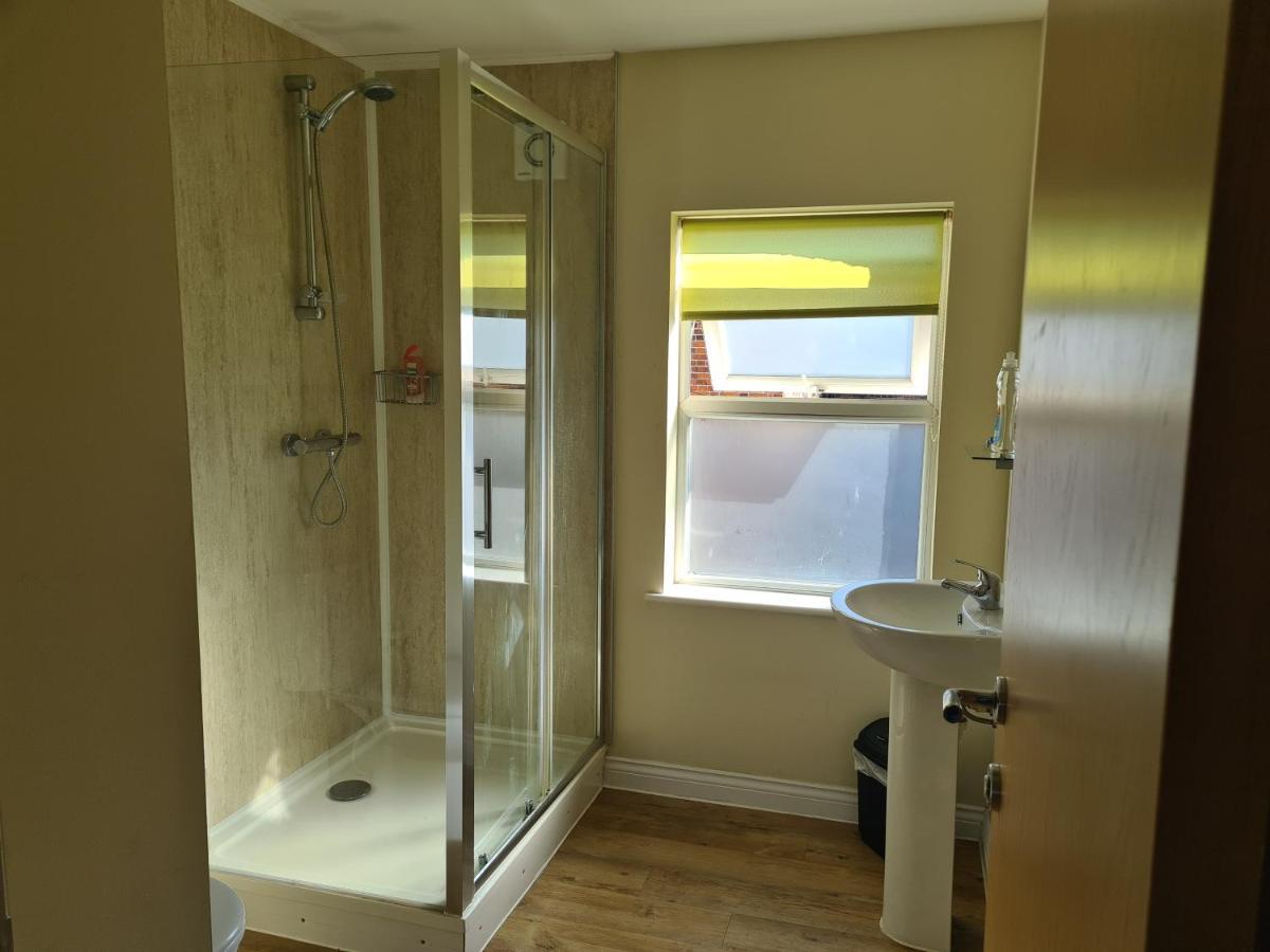 Yarmouth Apartments, Street Permit Parking, Close To Everything, Beach, Pier, Free Wifi Great Yarmouth Ngoại thất bức ảnh